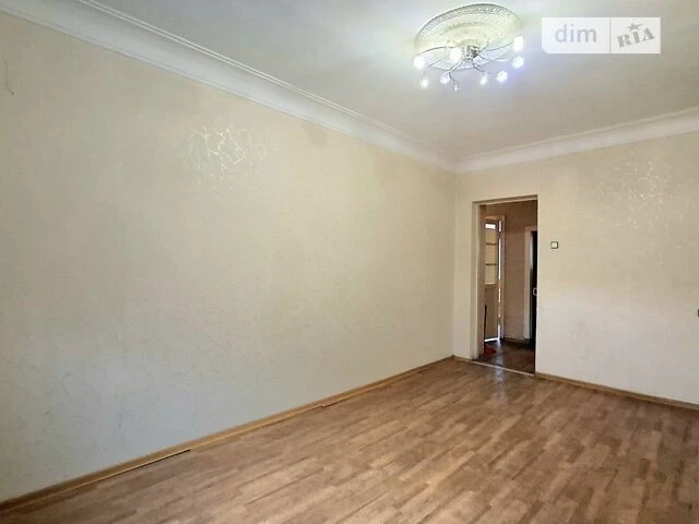 Продаж 2к квартири 51.9 кв. м на вул. Генерала Алмазова 1 •