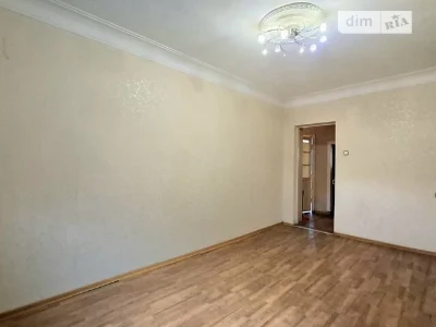 Продаж 2к квартири 51.9 кв. м на вул. Генерала Алмазова 1 •