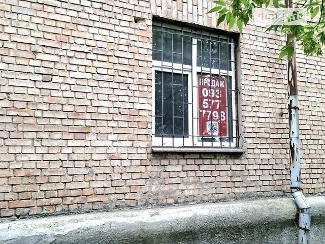 Продаж 2к квартири 51.9 кв. м на вул. Генерала Алмазова 1 •