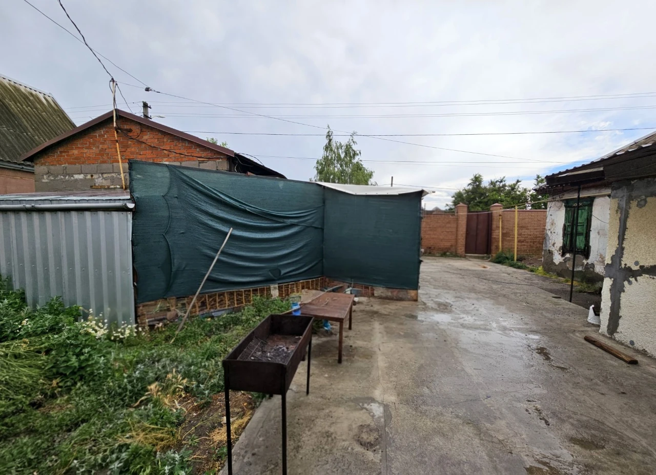 Продам будинок у селищі Шевченка, вул. Кадрова.