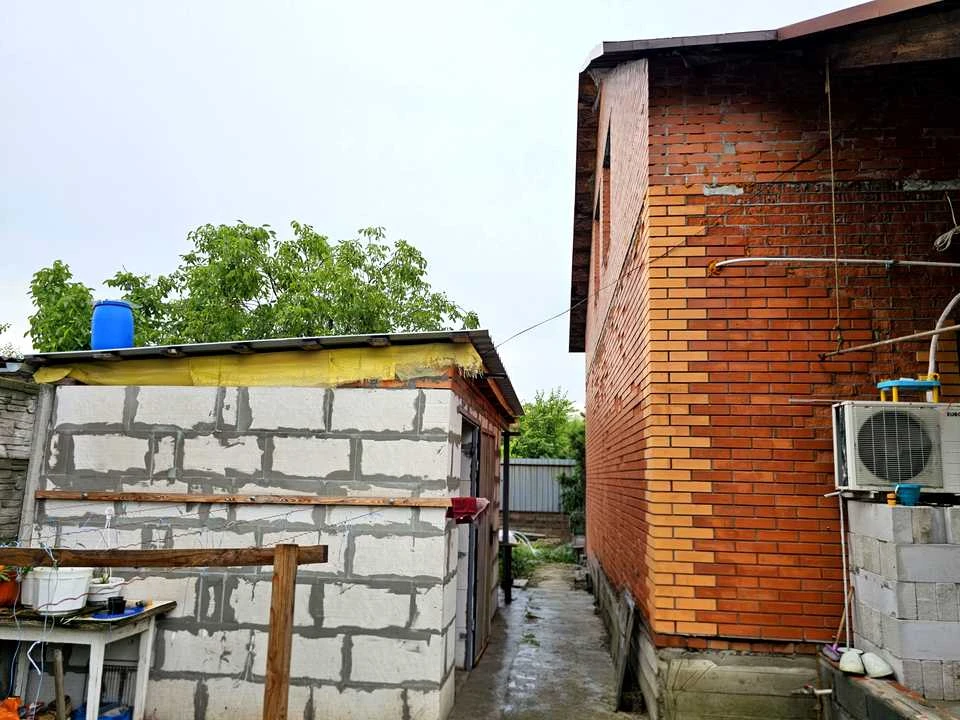 Будинок. Дніпро, Кадрова вул.