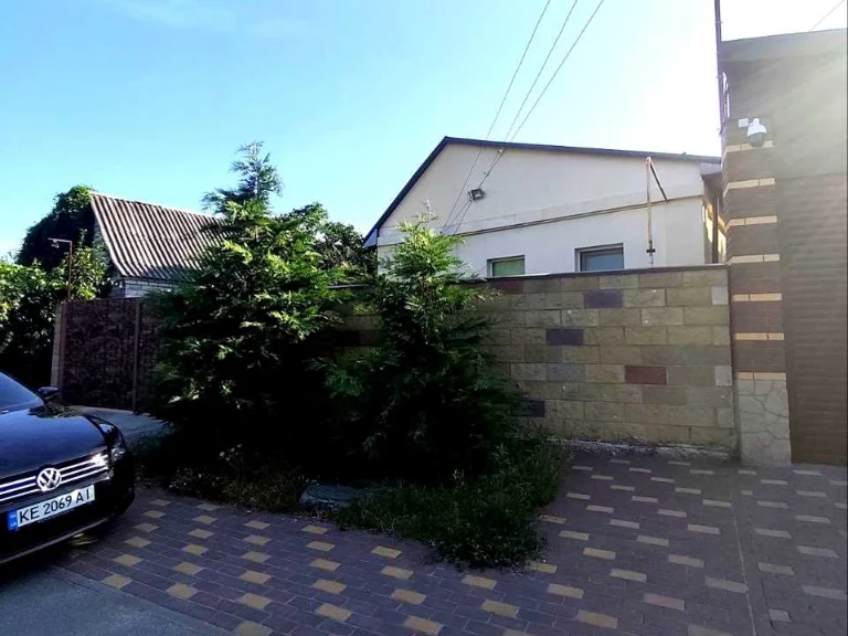 Будинок. Дніпро, Радісна вул.