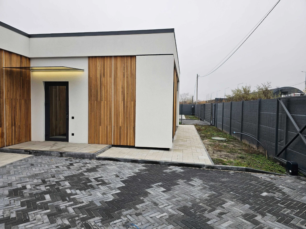 Продам Стильний Одноповерховий Будинок 105м² з Ремонтом вул.
