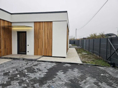 Продам Стильний Одноповерховий Будинок 105м² з Ремонтом вул.