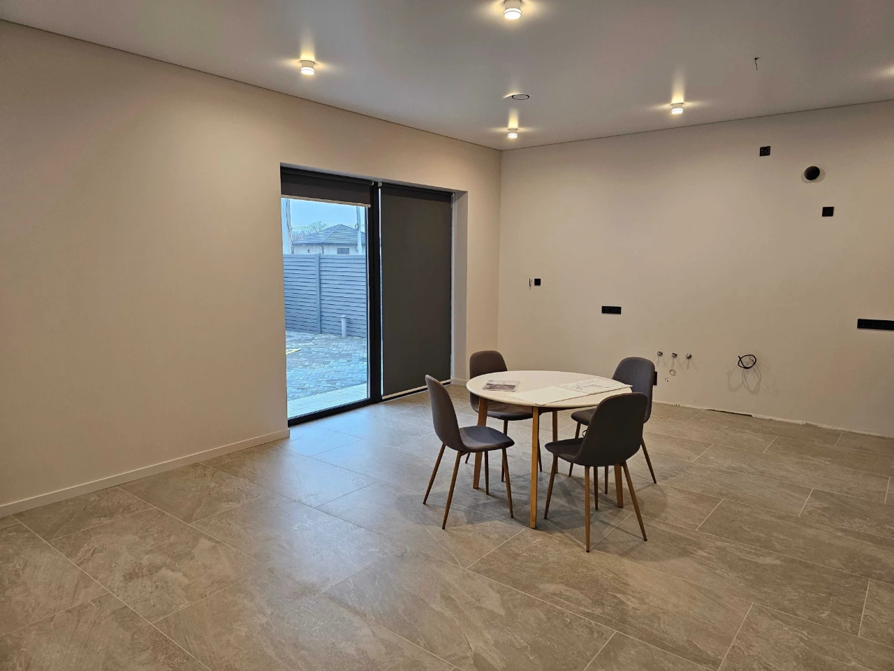 Продам Стильний Одноповерховий Будинок 105м² з Ремонтом вул.