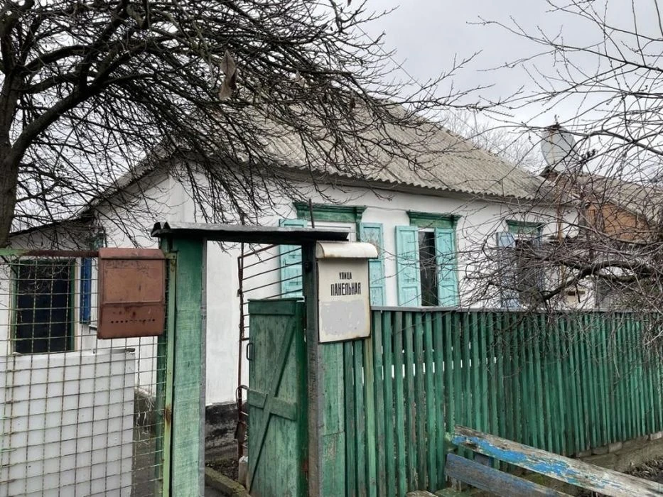 В Днепре, продам или поменяю на Каменское, свой дом в тихом
