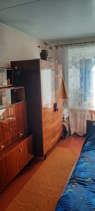 В Днепре, продам или поменяю на Каменское, свой дом в тихом