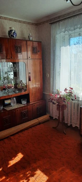 В Днепре, продам или поменяю на Каменское, свой дом в тихом