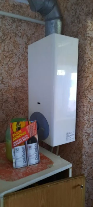 В Днепре, продам или поменяю на Каменское, свой дом в тихом