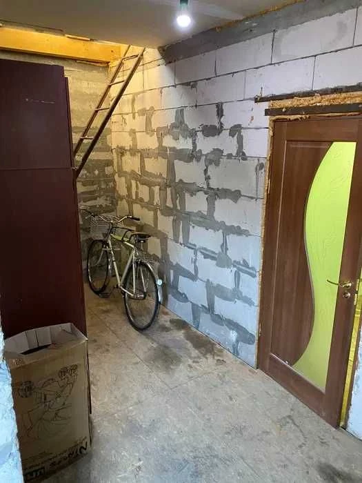 Продам 2 будинки на одній ділянці в Центрі