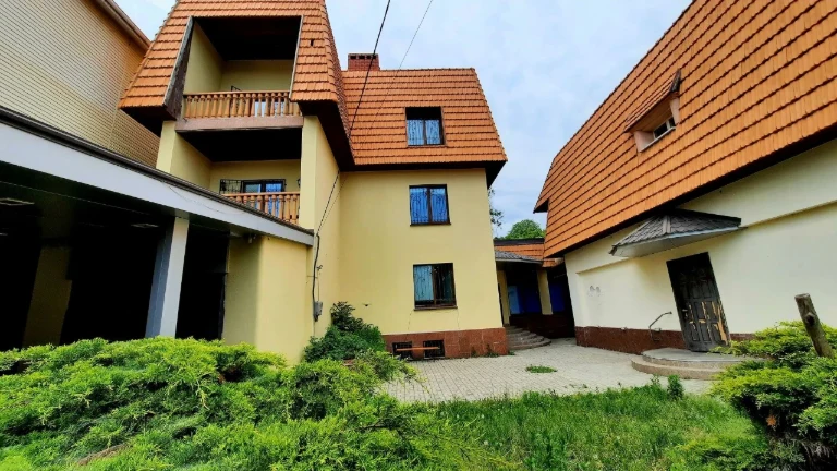 Продам будинок + басейн + сауна - Центр, Менора, Нагорка, Ля