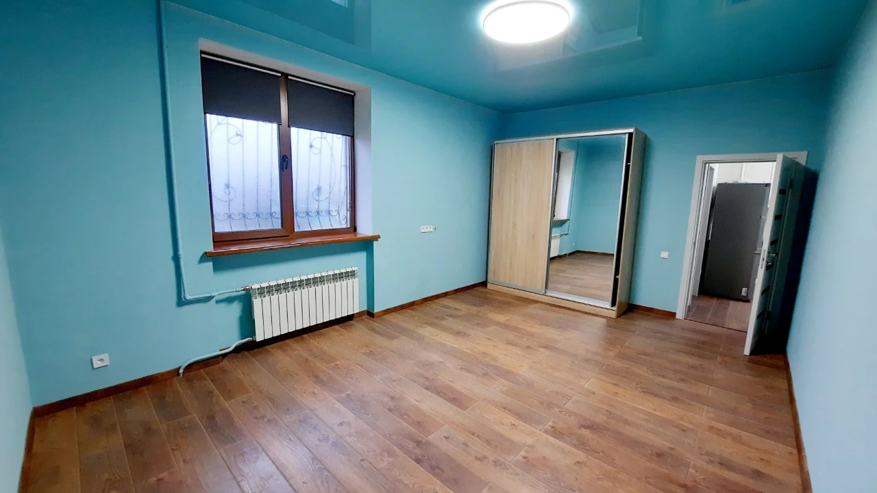 Продам будинок + басейн + сауна - Центр, Менора, Нагорка, Ля