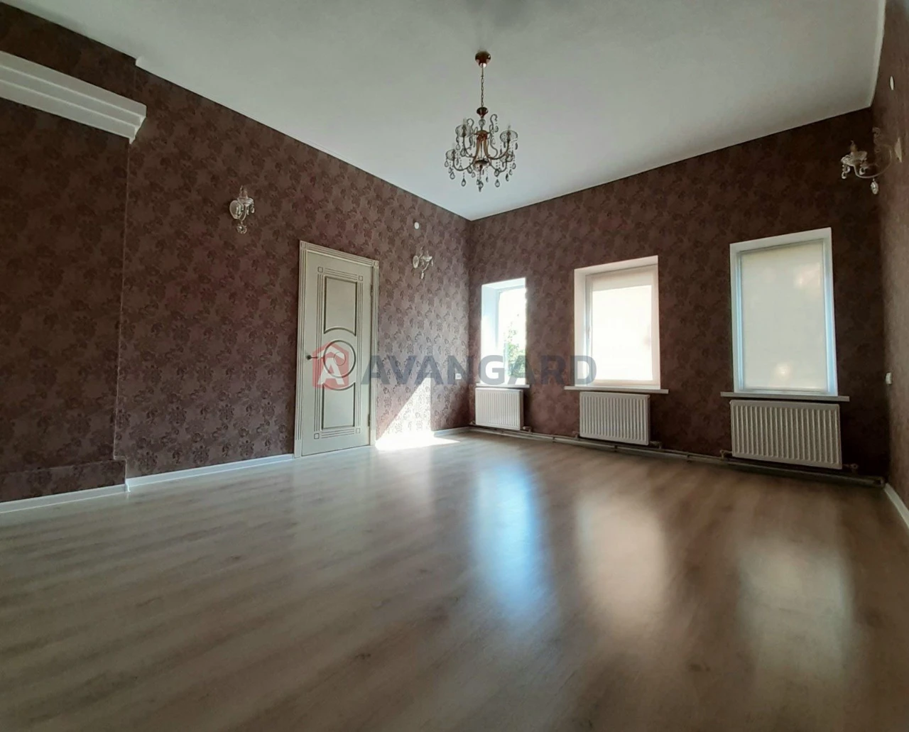 Продам шикарний Будинок з Євроремонтом 145м2 65000$