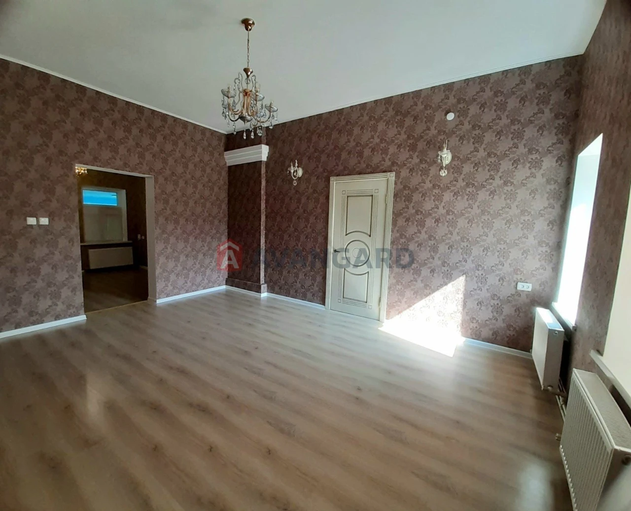 Продам шикарний Будинок з Євроремонтом 145м2 65000$