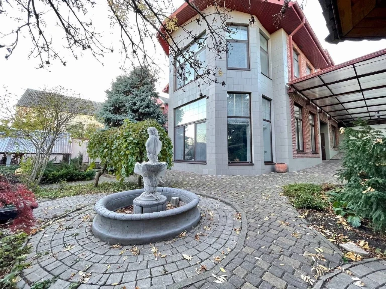 Продажа дома р-н Гагарина ул. Сташкова, участок 9 соток