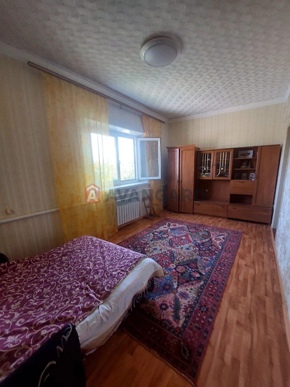Продається будинок для великої сім'ї