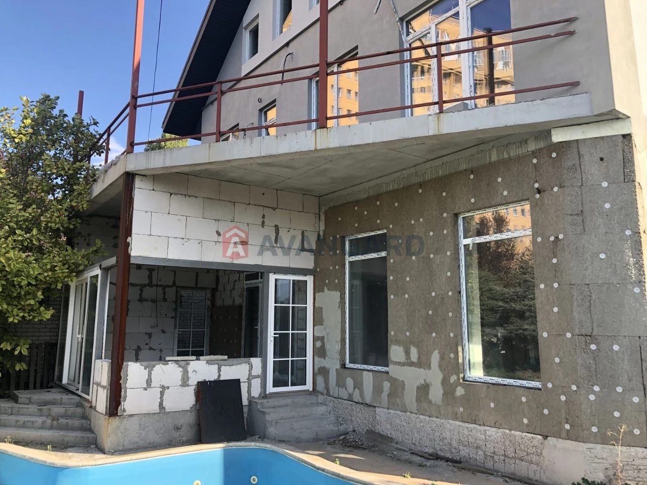 У продажу 3-поверховий будинок Нагірка Центр 500000$