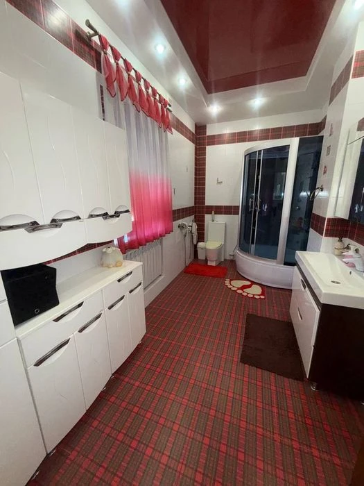 Продам ДОМ 5 ком 300м2 2 этажа Клочко Янтарная Калиновая Обр