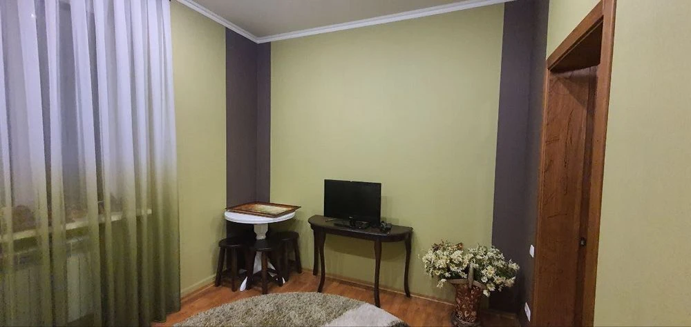 Продам ДОМ 5 ком 300м2 2 этажа Клочко Янтарная Калиновая Обр