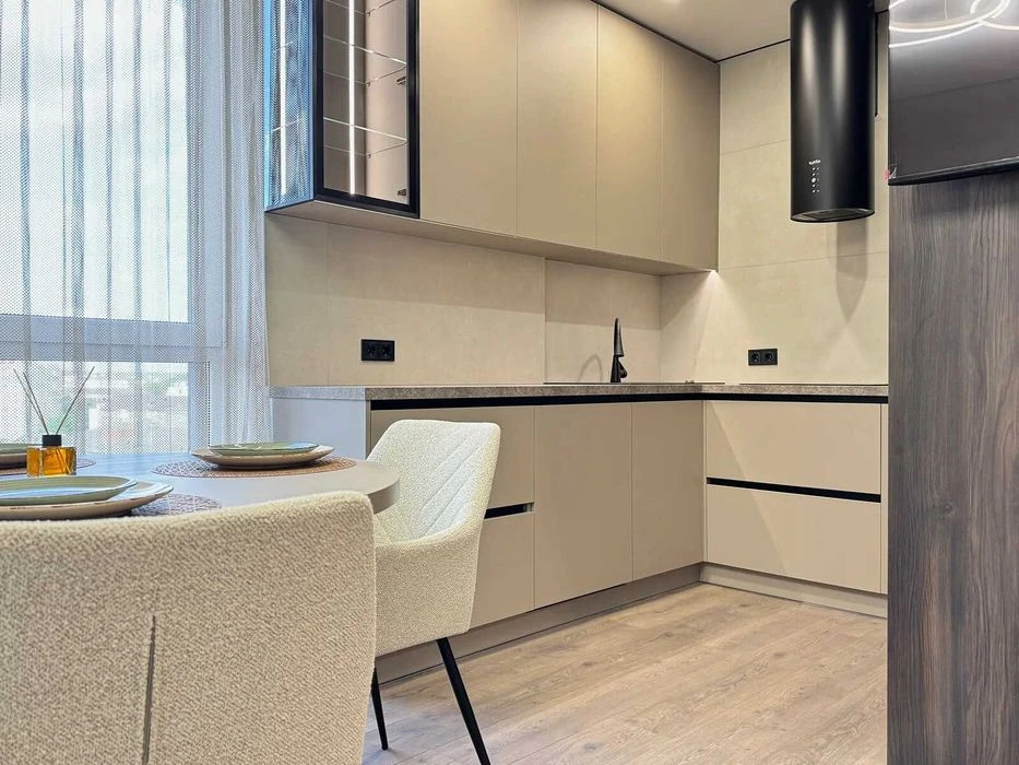 Urgent! Fully furnished two-room apartment in the center of Ivano-