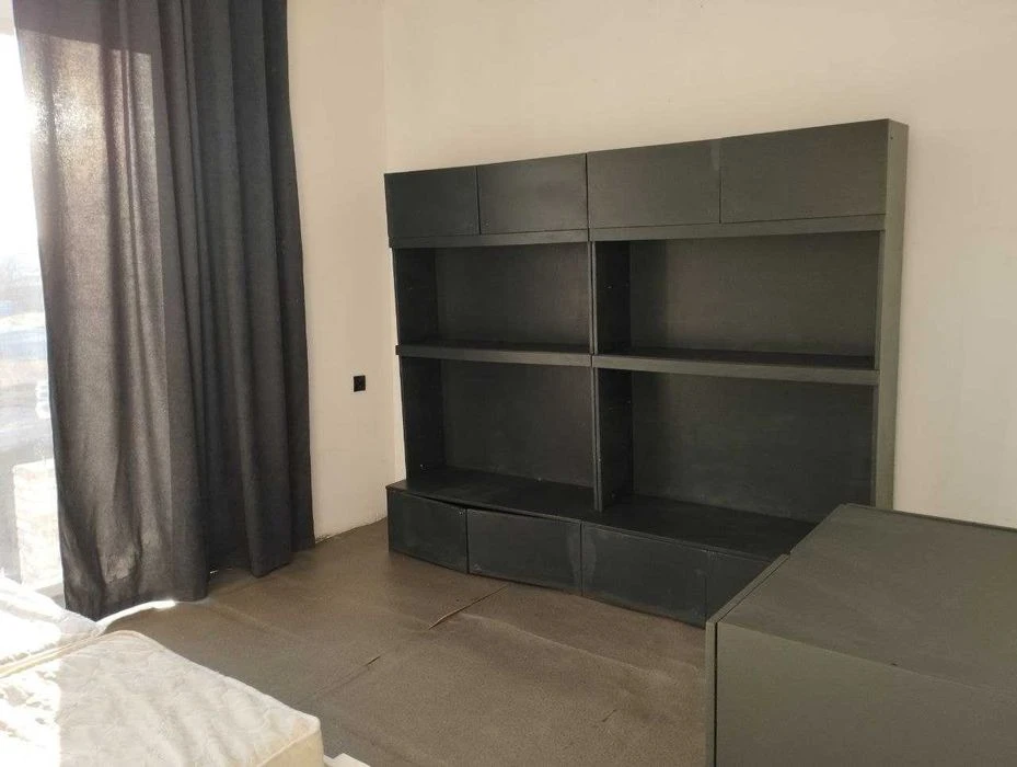 Продам  дом на ул .Онежская не далеко от Каравана ,не красна