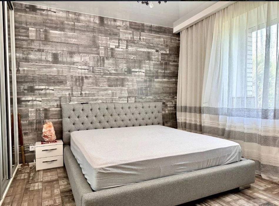 Продам шикарный дом 121 кв м, евроремонт, 4 комнаты, 12 сото