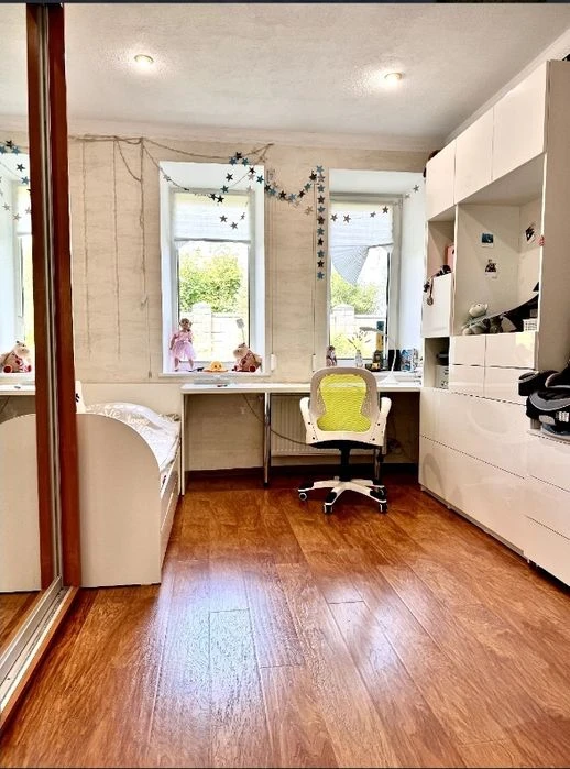 Продам шикарный дом 121 кв м, евроремонт, 4 комнаты, 12 сото