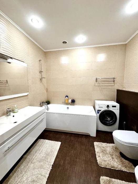 Продам шикарный дом 121 кв м, евроремонт, 4 комнаты, 12 сото