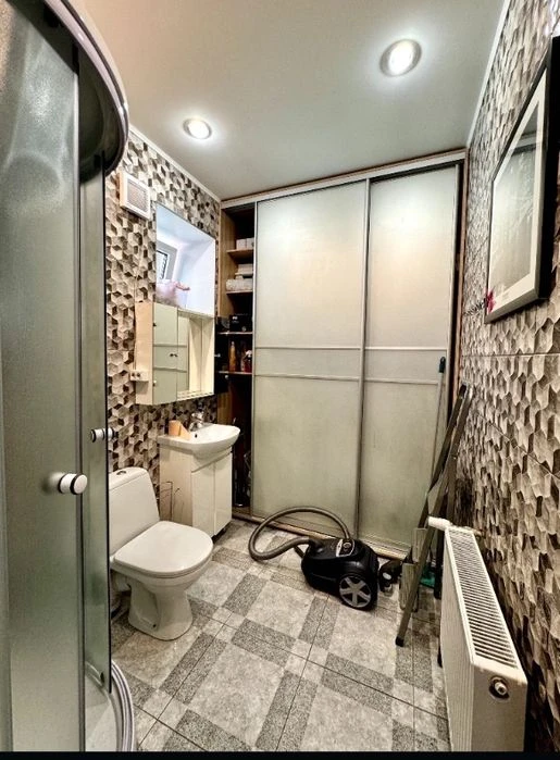 Продам шикарный дом 121 кв м, евроремонт, 4 комнаты, 12 сото