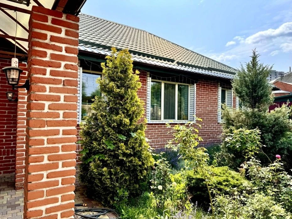 Продам шикарный дом 121 кв м, евроремонт, 4 комнаты, 12 сото