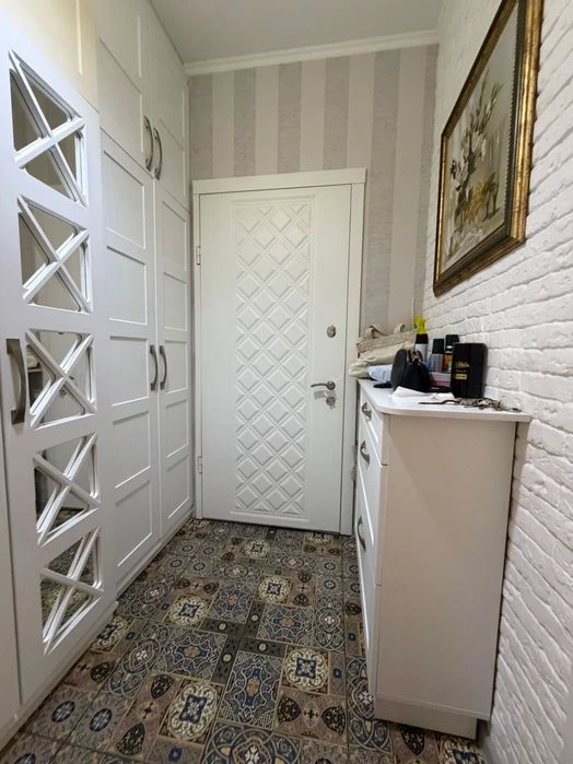 Двухэтажный ТАУНХАУС сдизайнерским ремонтом за 120 000$ на