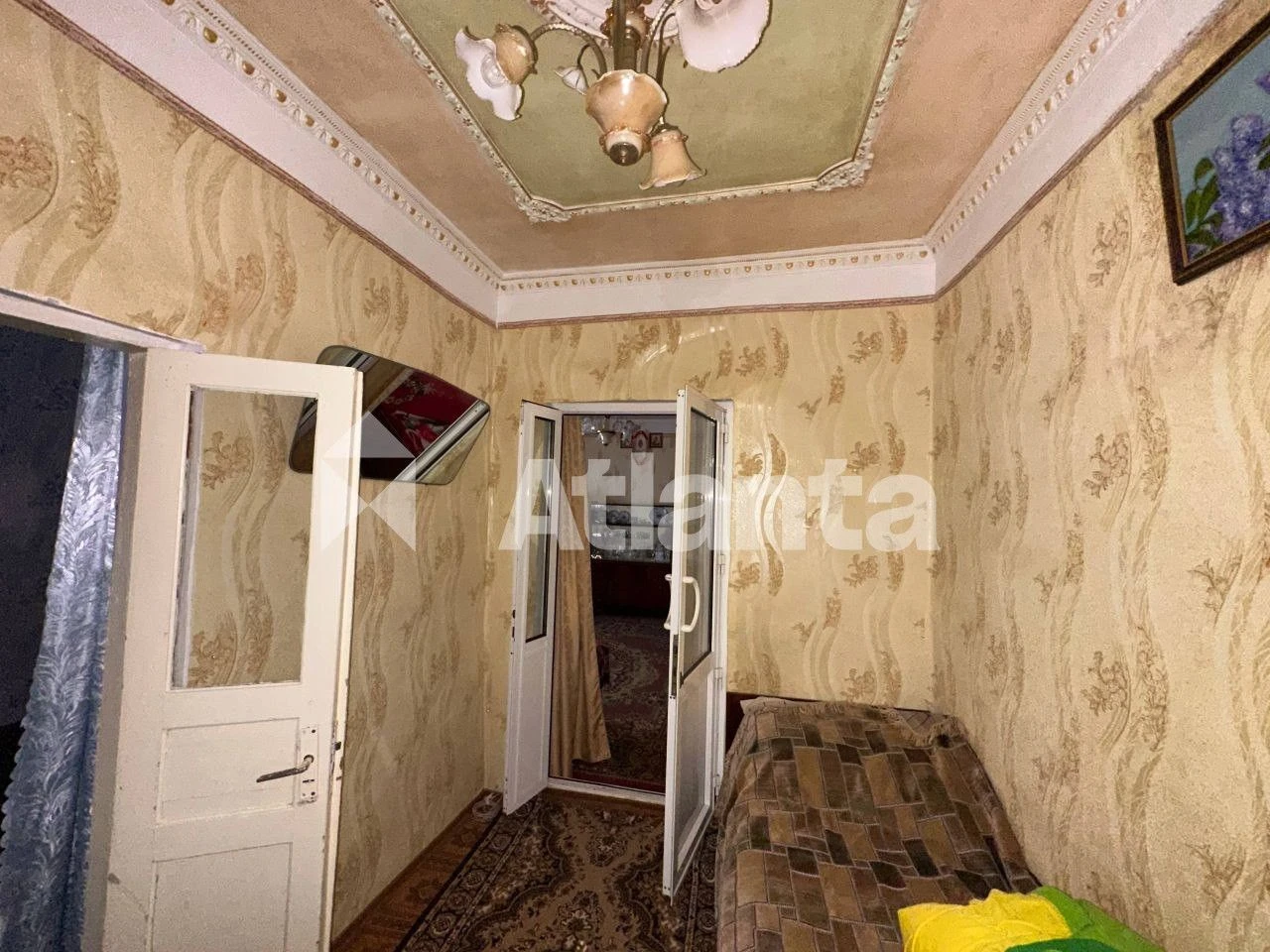 a good 2-storey house in a convenient location, near Malinovsk