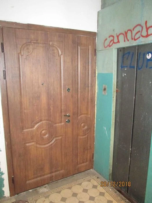 Продается комната со своей кухней и санузлом
