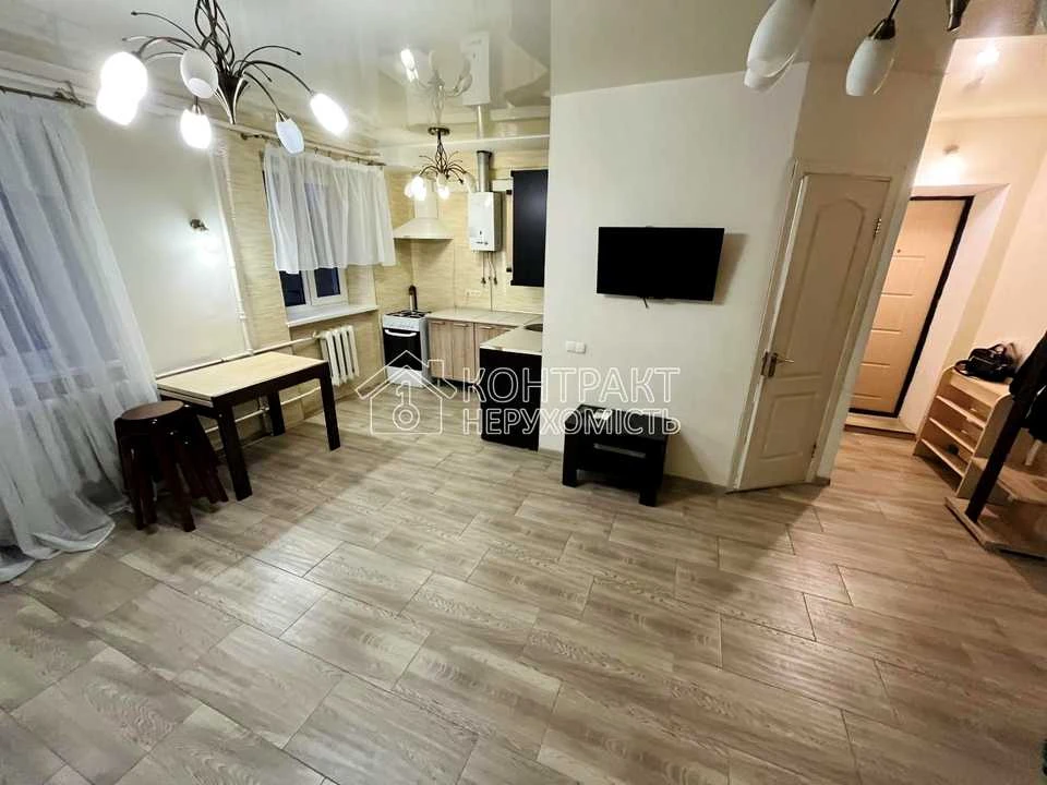 Apartment. Kharkiv, Vartovykh Neba St. (Tobolskaya)