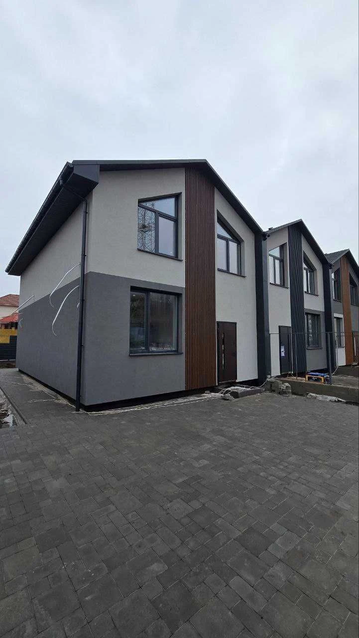 I will sell a new townhouse