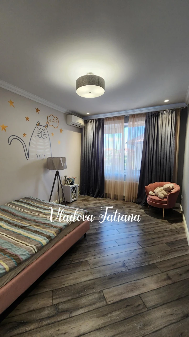 NEW HOUSE for sale in Sauvignon, 4.7 acres, 230m²