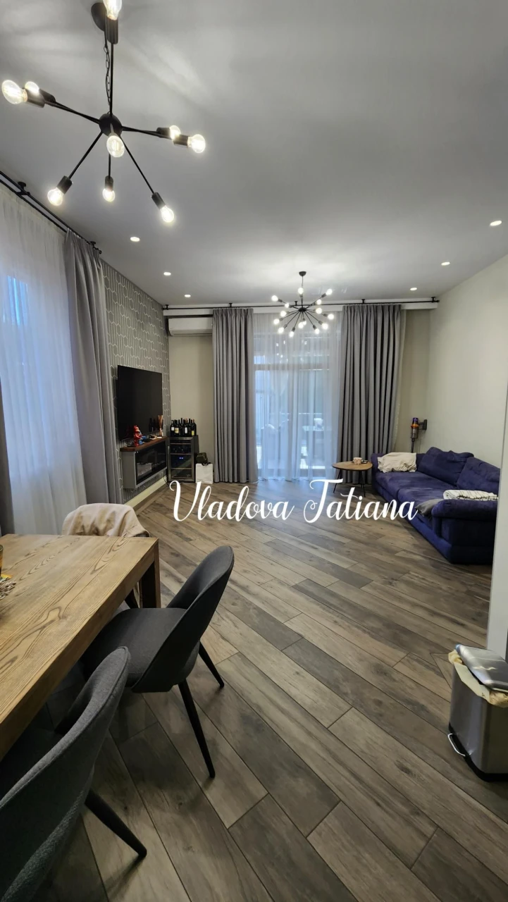 NEW HOUSE for sale in Sauvignon, 4.7 acres, 230m²