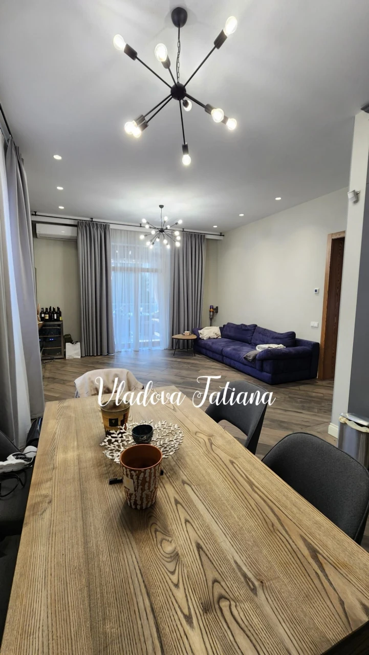 NEW HOUSE for sale in Sauvignon, 4.7 acres, 230m²