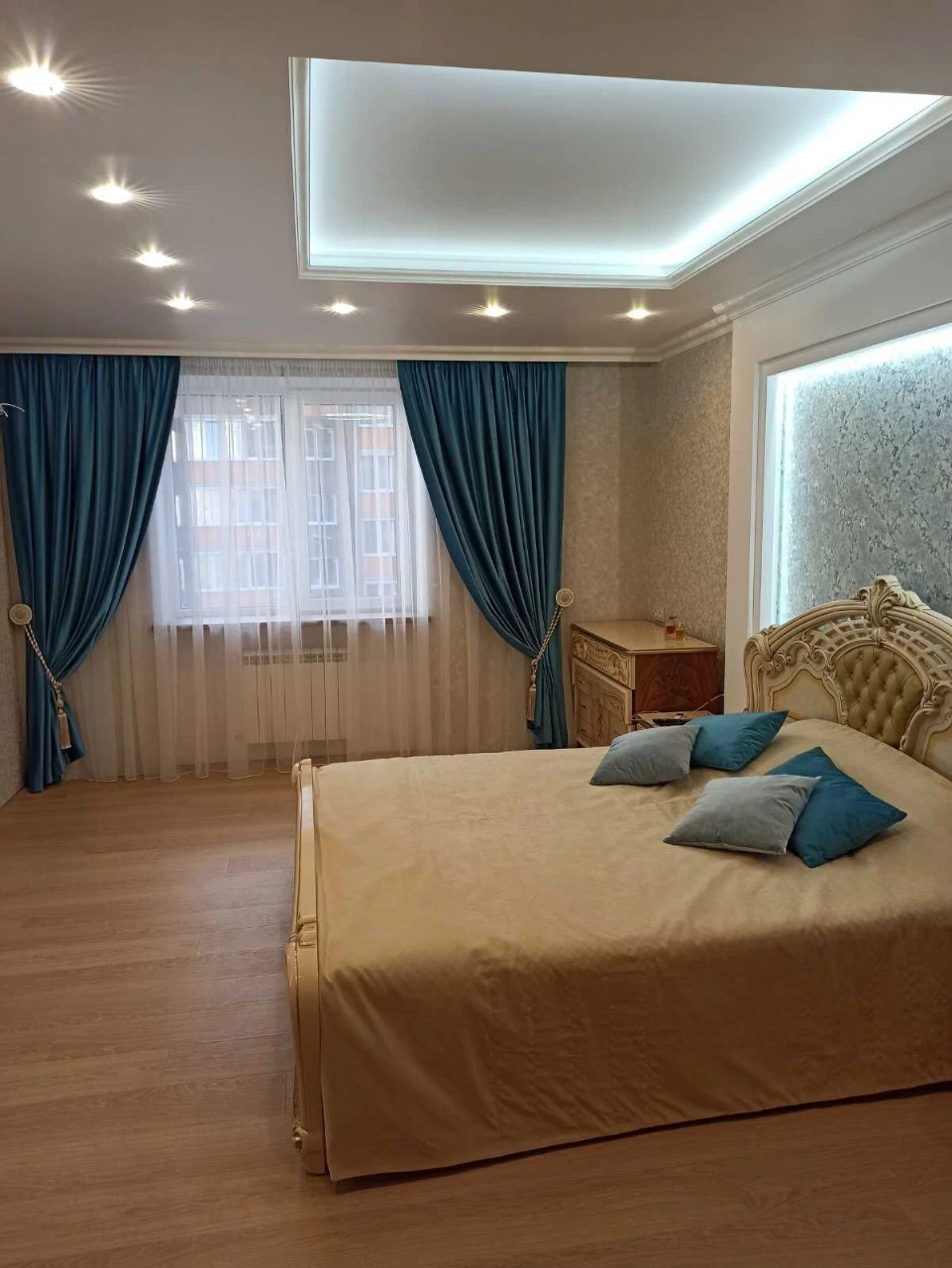 Продам 4х комнатную квартиру