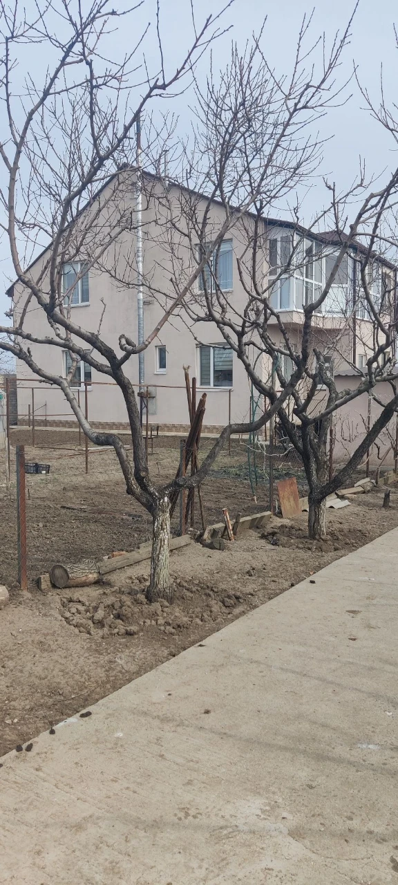 Продаётся 2-х этаж.дом в Матвеевке