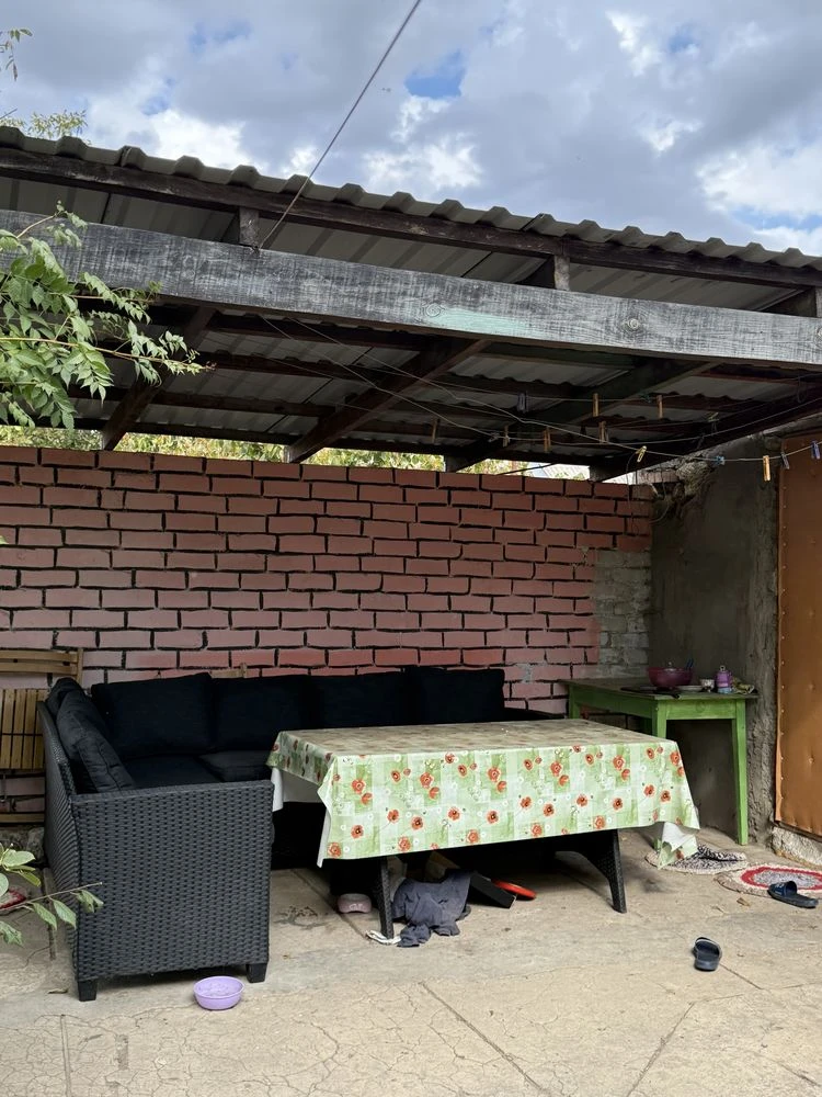 Продам будинок з великою ділянкою!