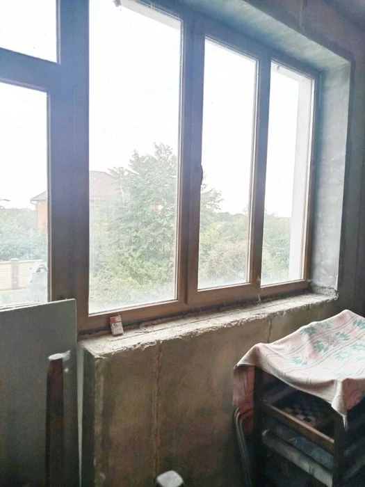 продам 2 поверховий 3 рівневий будинок дуплекс в Інгульськом