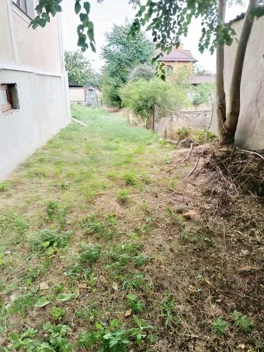 продам 2 поверховий 3 рівневий будинок дуплекс в Інгульськом