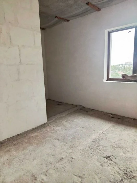 продам 2 поверховий 3 рівневий будинок дуплекс в Інгульськом