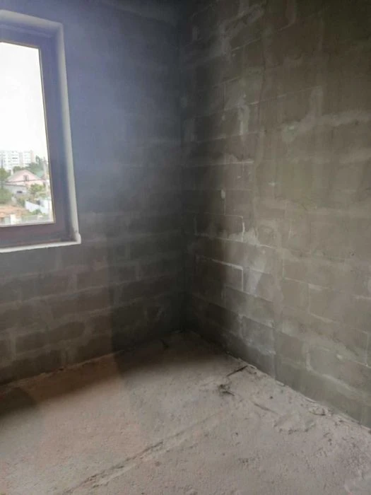 продам 2 поверховий 3 рівневий будинок дуплекс в Інгульськом