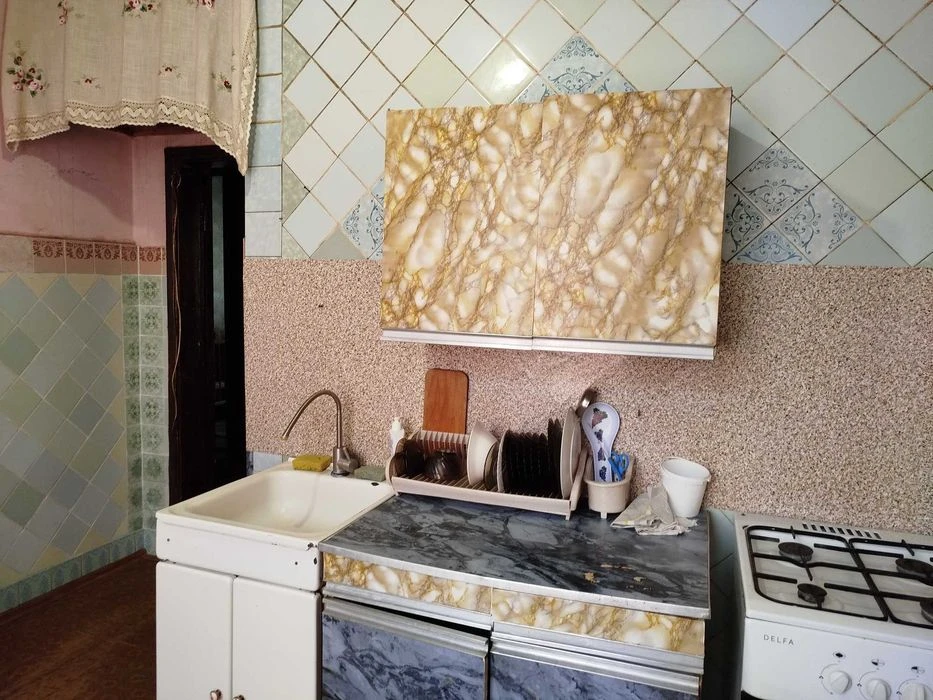 For sale! 3-room apartment. Stalin-era building, KhTZ, Mira St., Industrialnaya M.