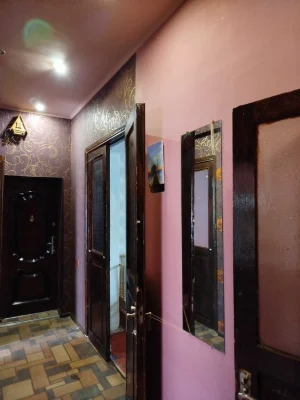 For sale! 3-room apartment. Stalin-era building, KhTZ, Mira St., Industrialnaya M.
