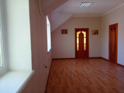 Продам ЭЛИТНЫЙ 2х этажн. дом 255м.кв, в Центре, р-он Чкалова