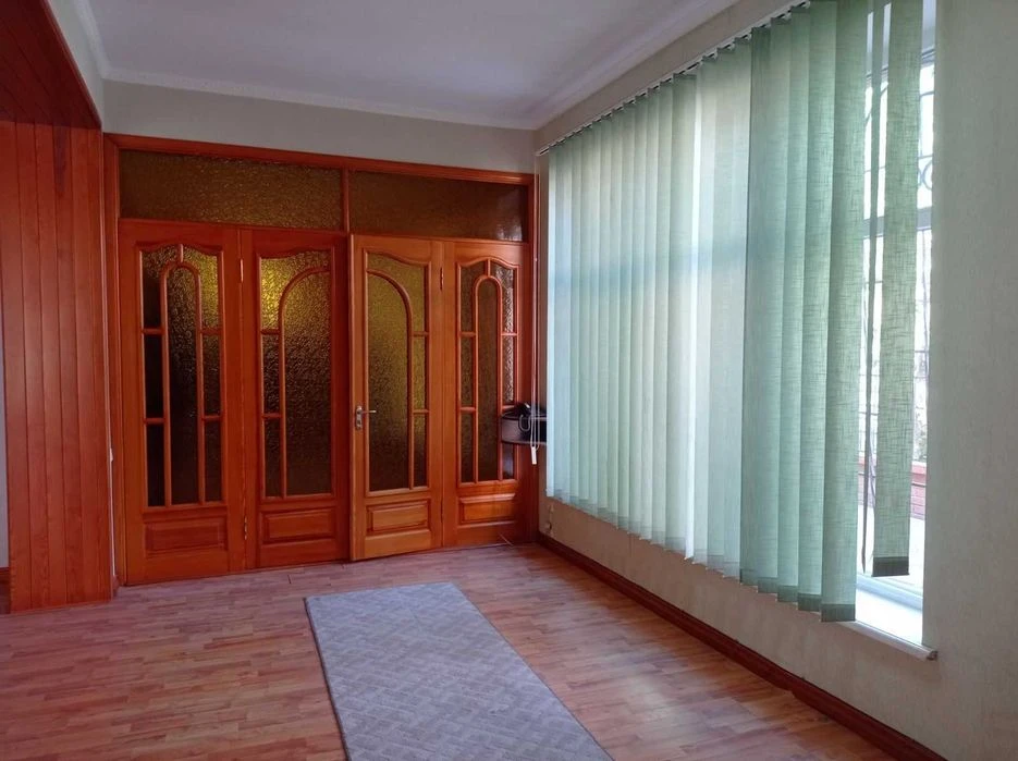 Продам ЭЛИТНЫЙ 2х этажн. дом 255м.кв, в Центре, р-он Чкалова