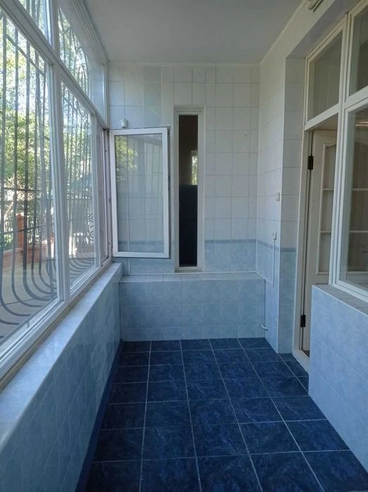 Продам ЭЛИТНЫЙ 2х этажн. дом 255м.кв, в Центре, р-он Чкалова